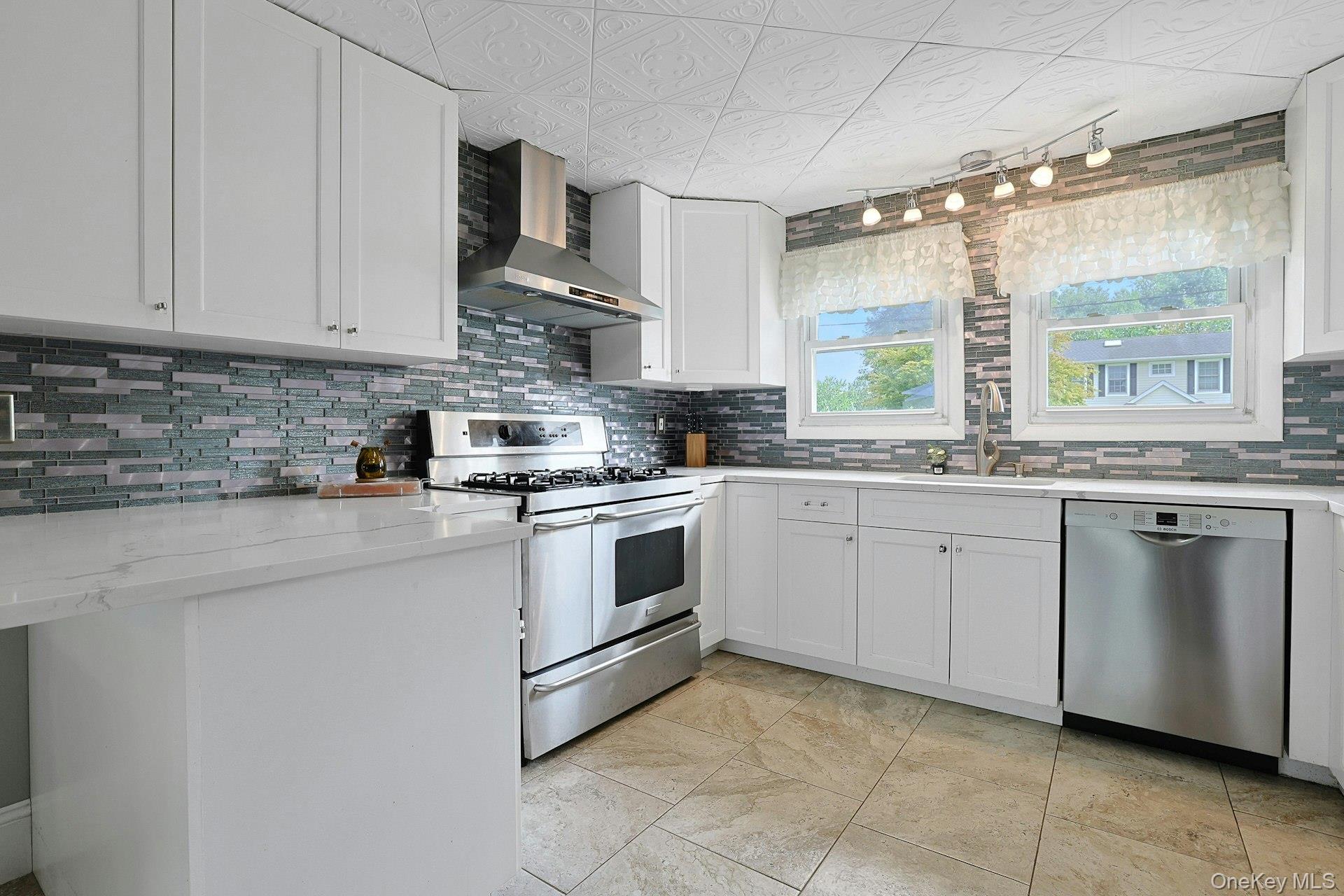60 East Road Property Photo 30