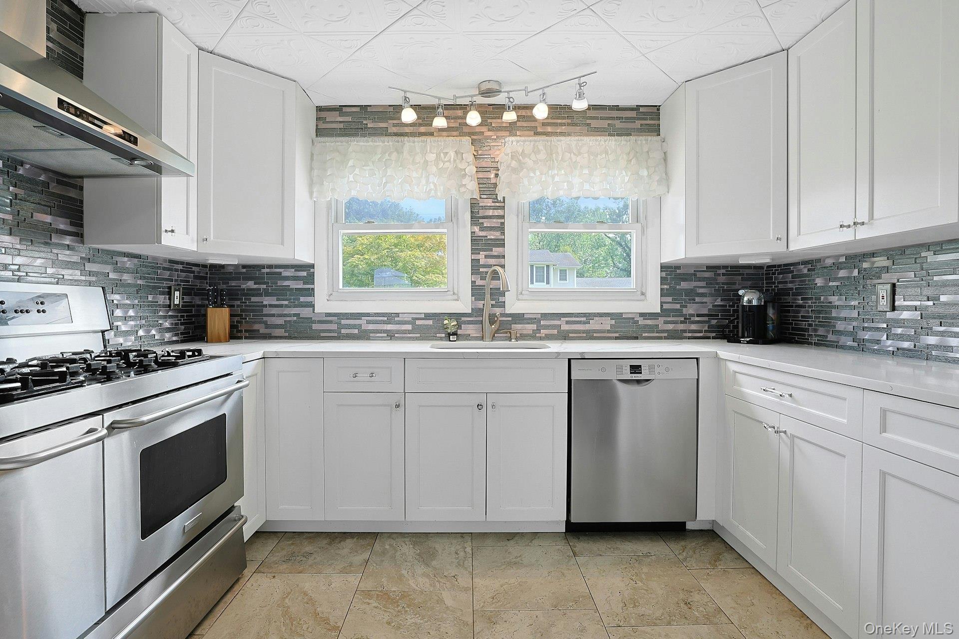 60 East Road Property Photo 31