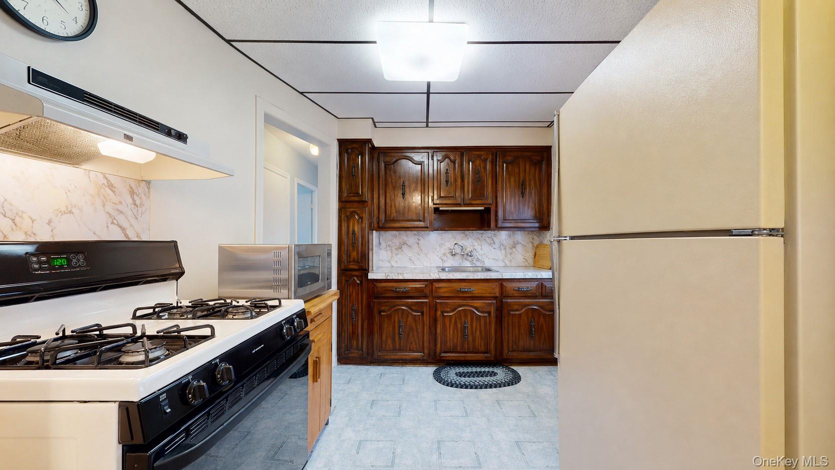 48-40 186th Street Property Photo 11
