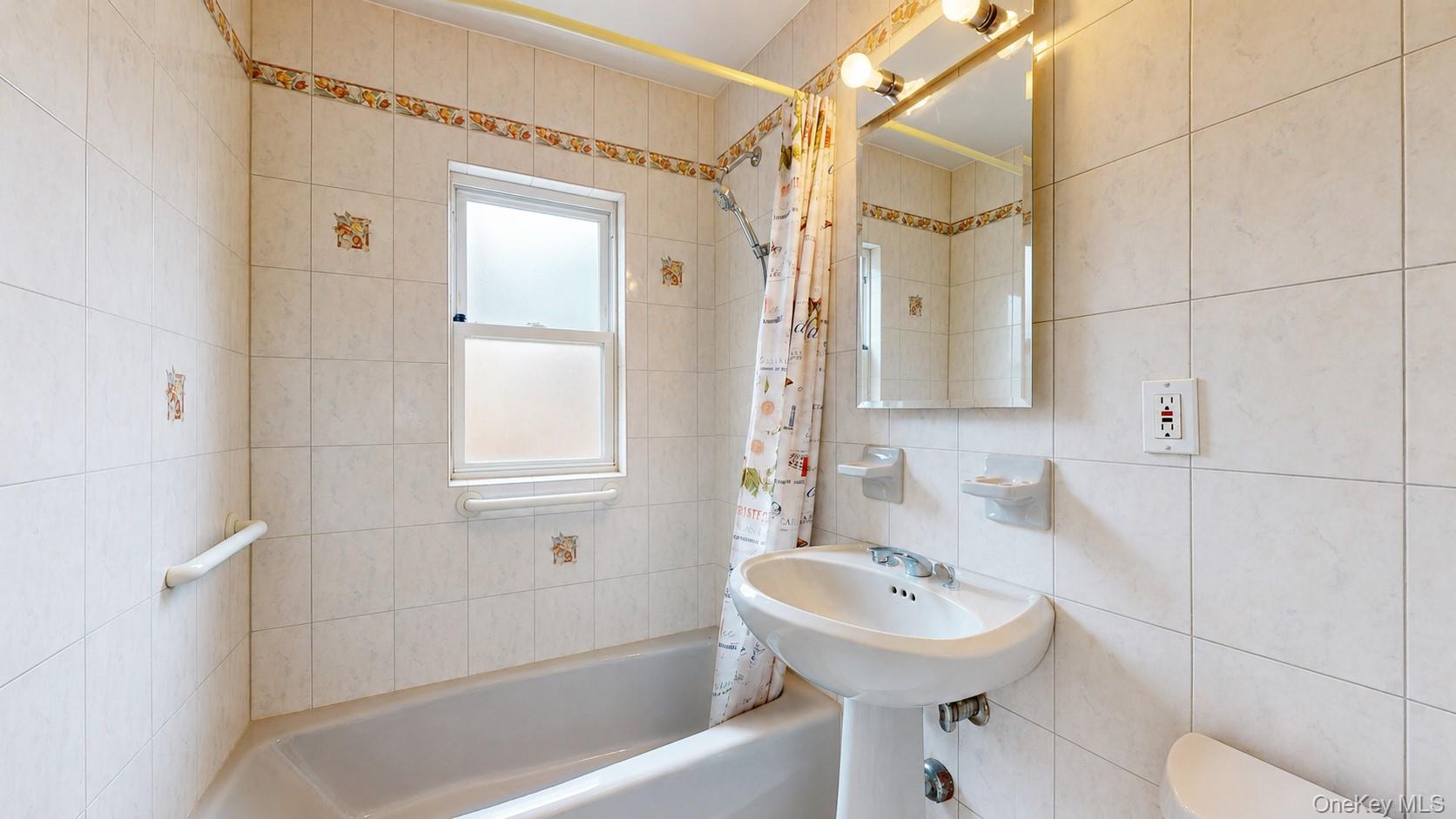 48-40 186th Street Property Photo 16