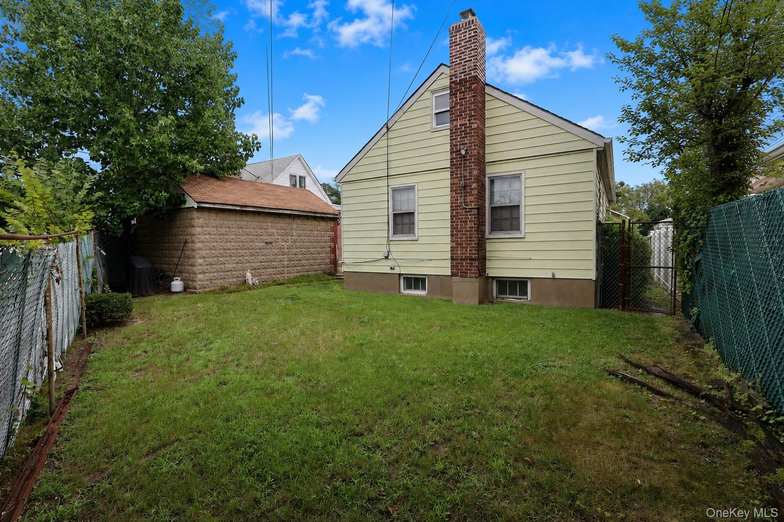 48-40 186th Street Property Photo 33