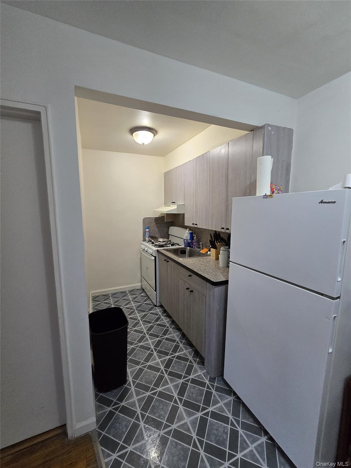 141-30 84th Road 4e Property Photo 3