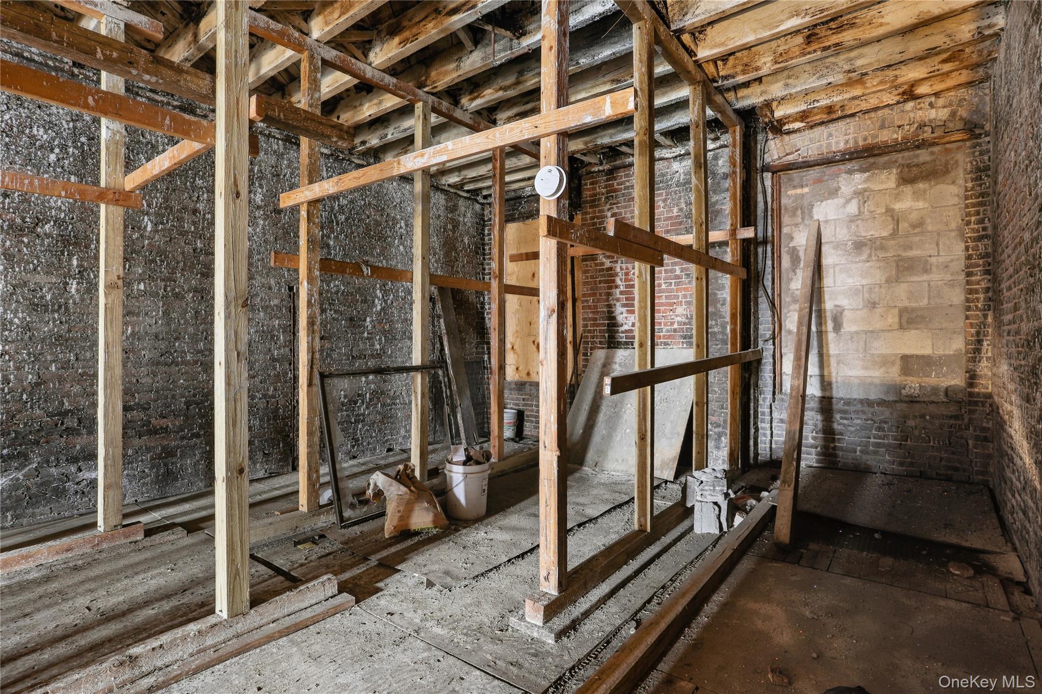 188 Lenox Avenue Property Photo 17