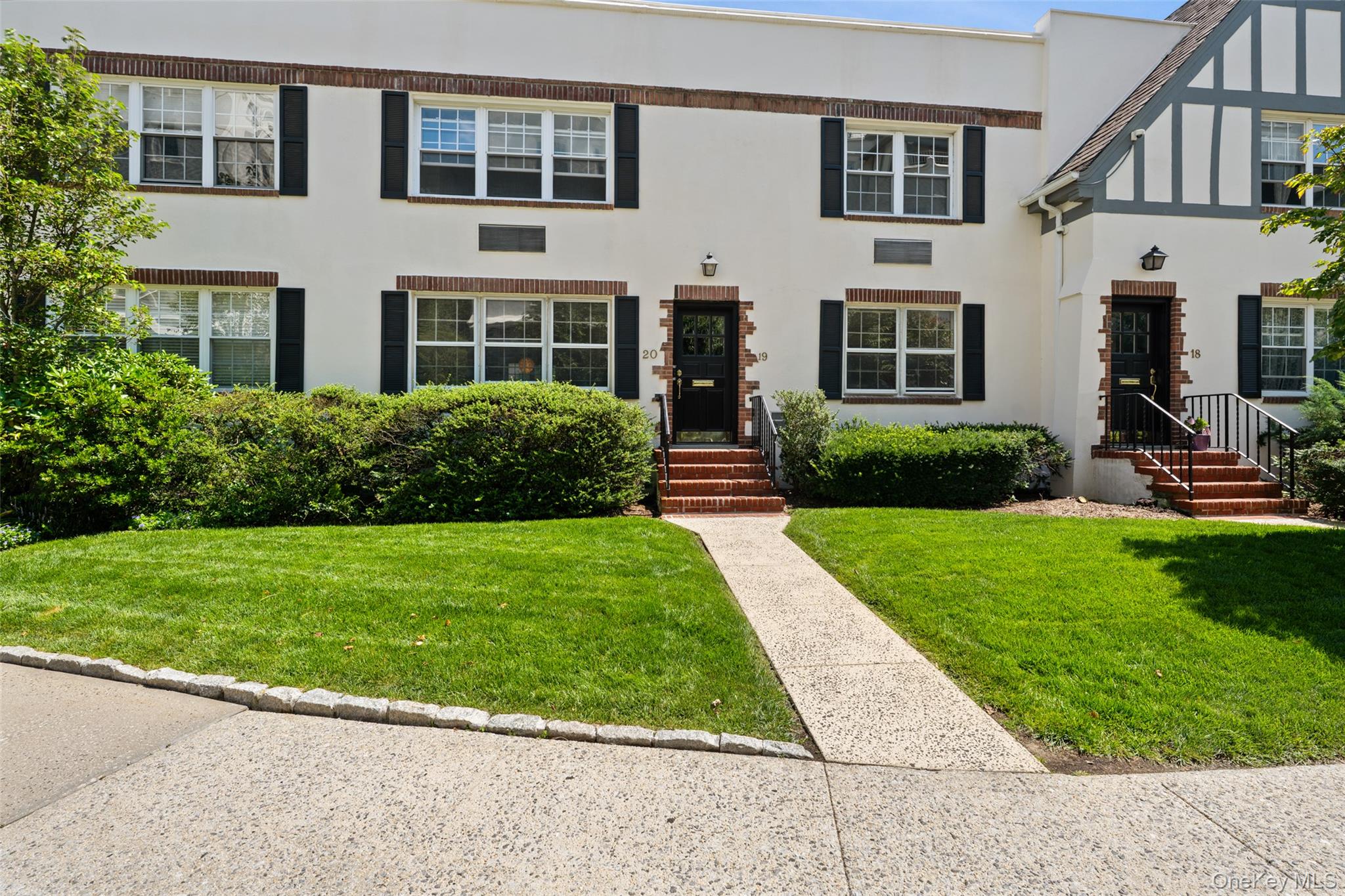 20 Lake Avenue 20 Property Photo 1