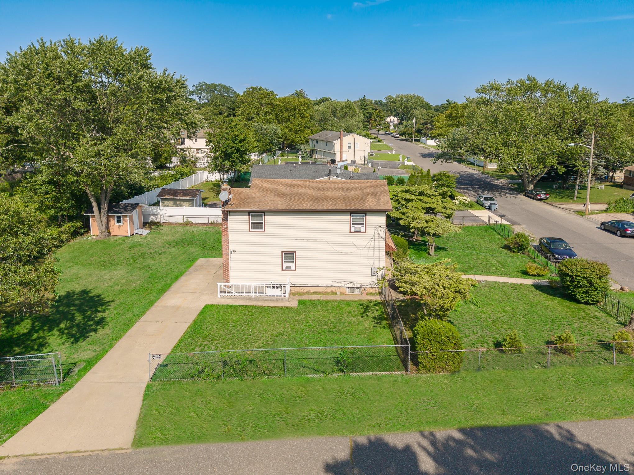 9 Van Cedar Street Property Photo 8