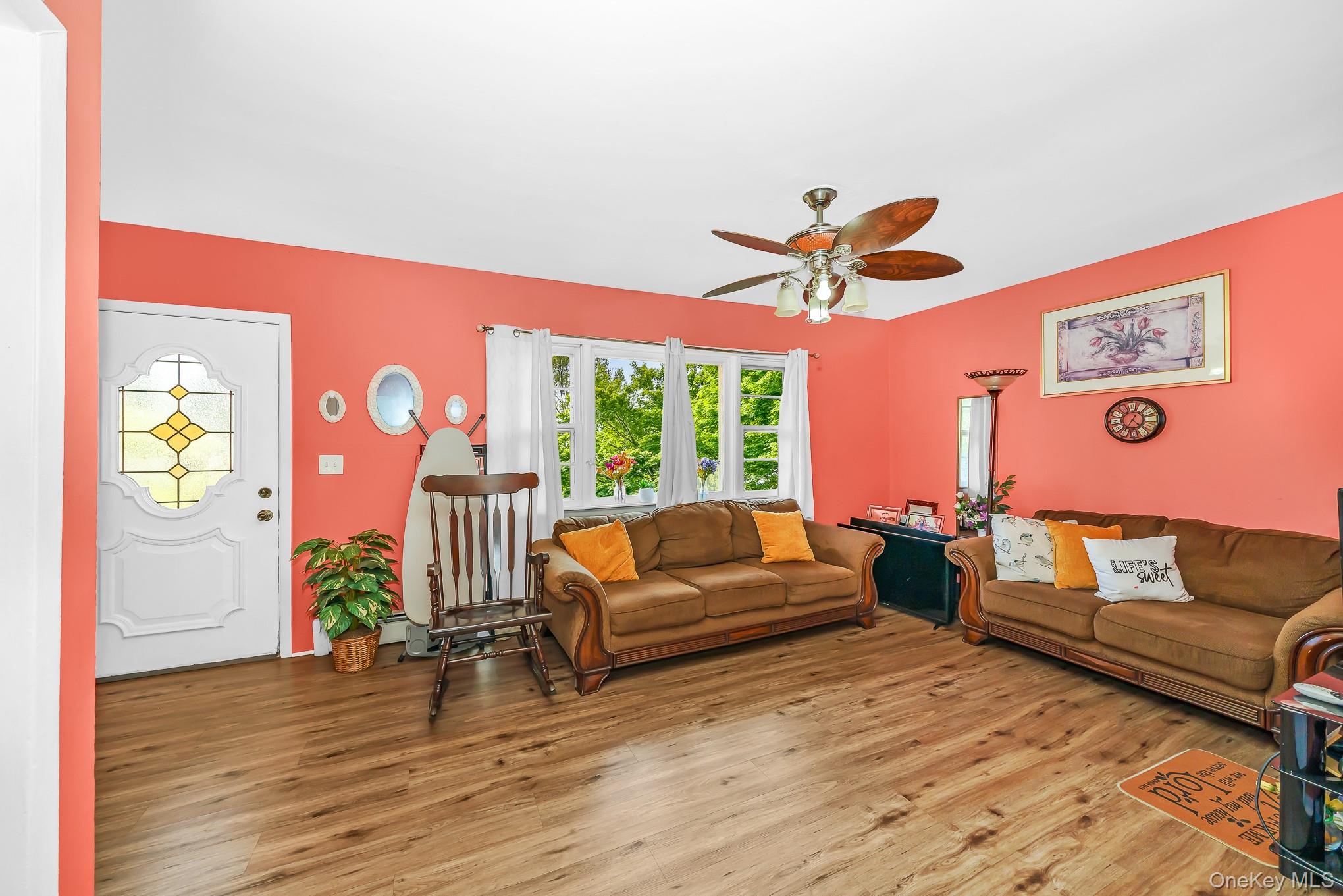 9 Van Cedar Street Property Photo 12