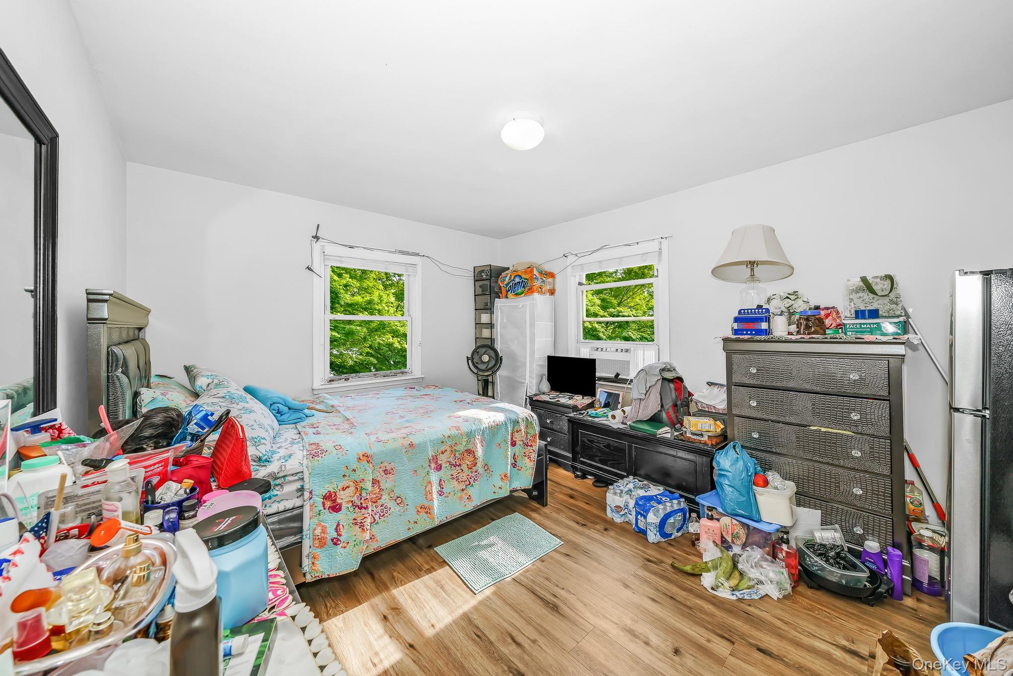 9 Van Cedar Street Property Photo 23