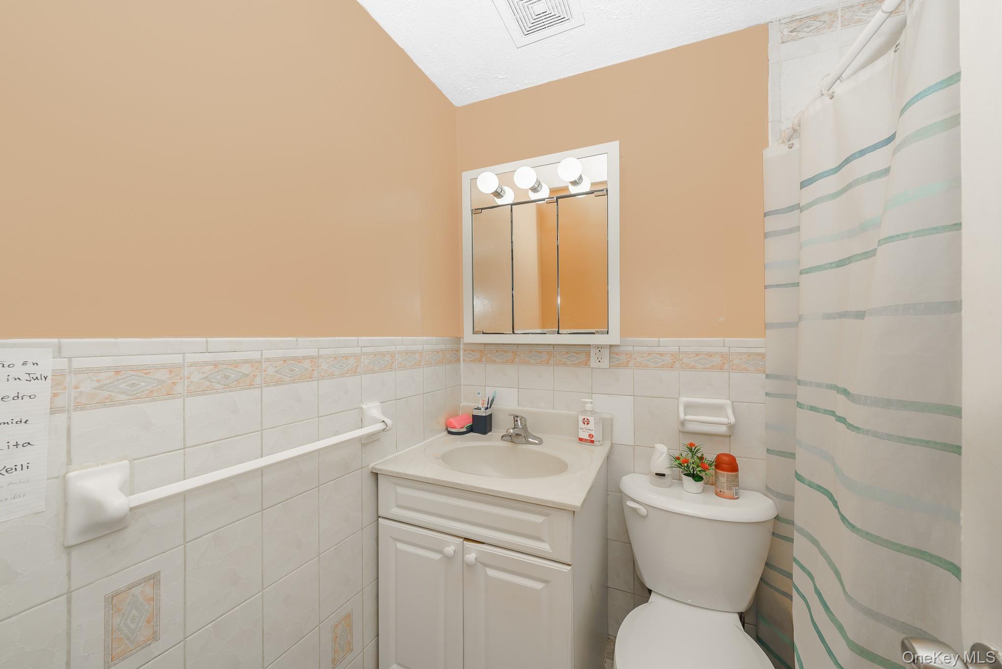 9 Van Cedar Street Property Photo 32