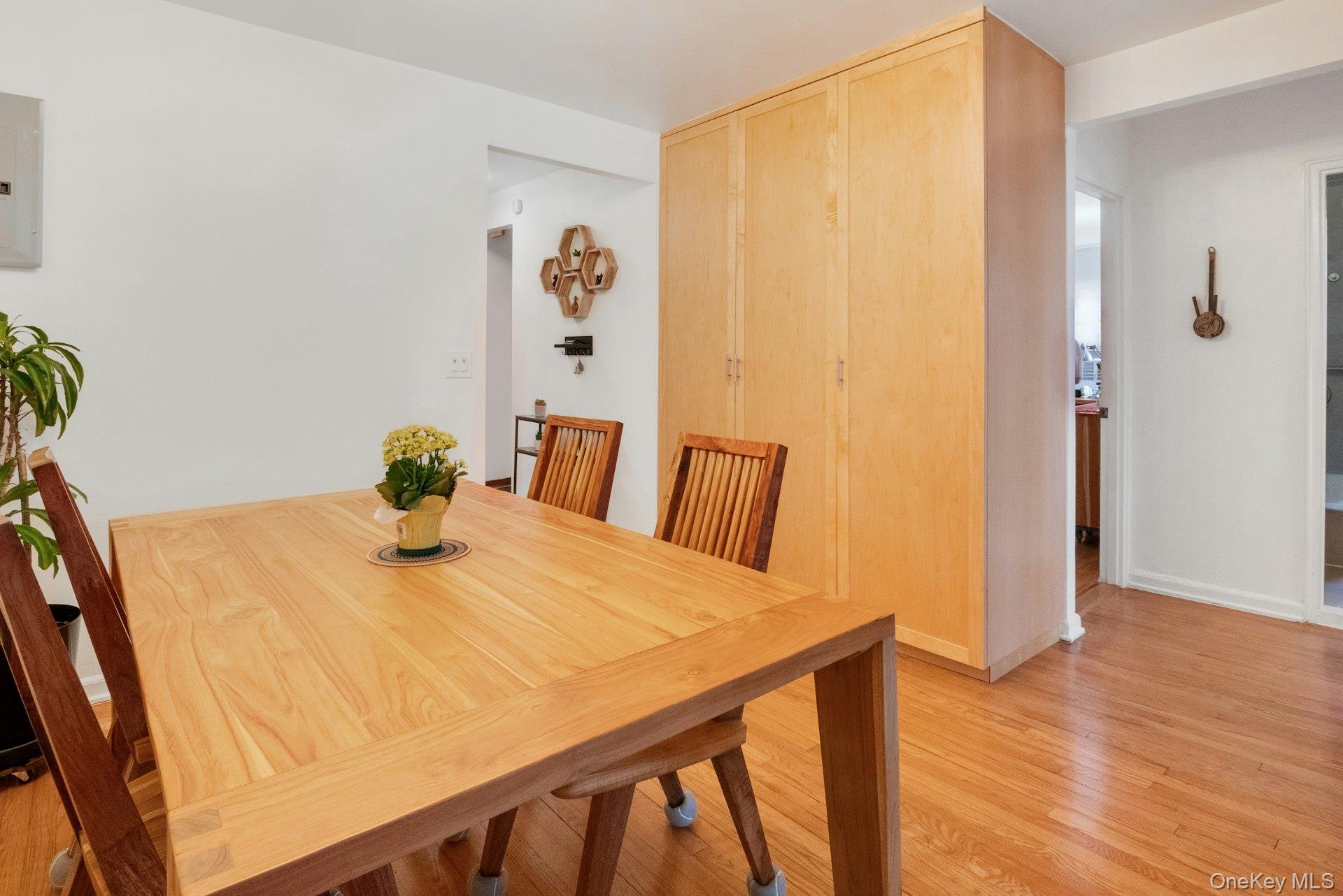 445 W 240th Street 6a Property Photo 11