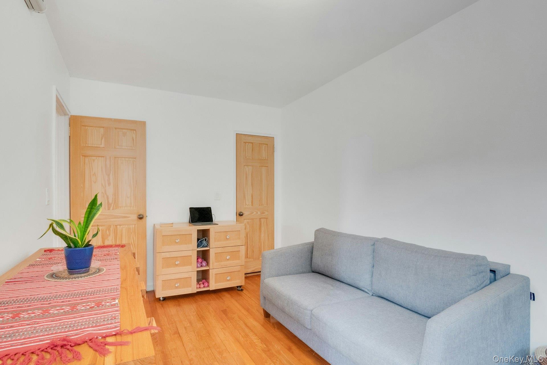 445 W 240th Street 6a Property Photo 23