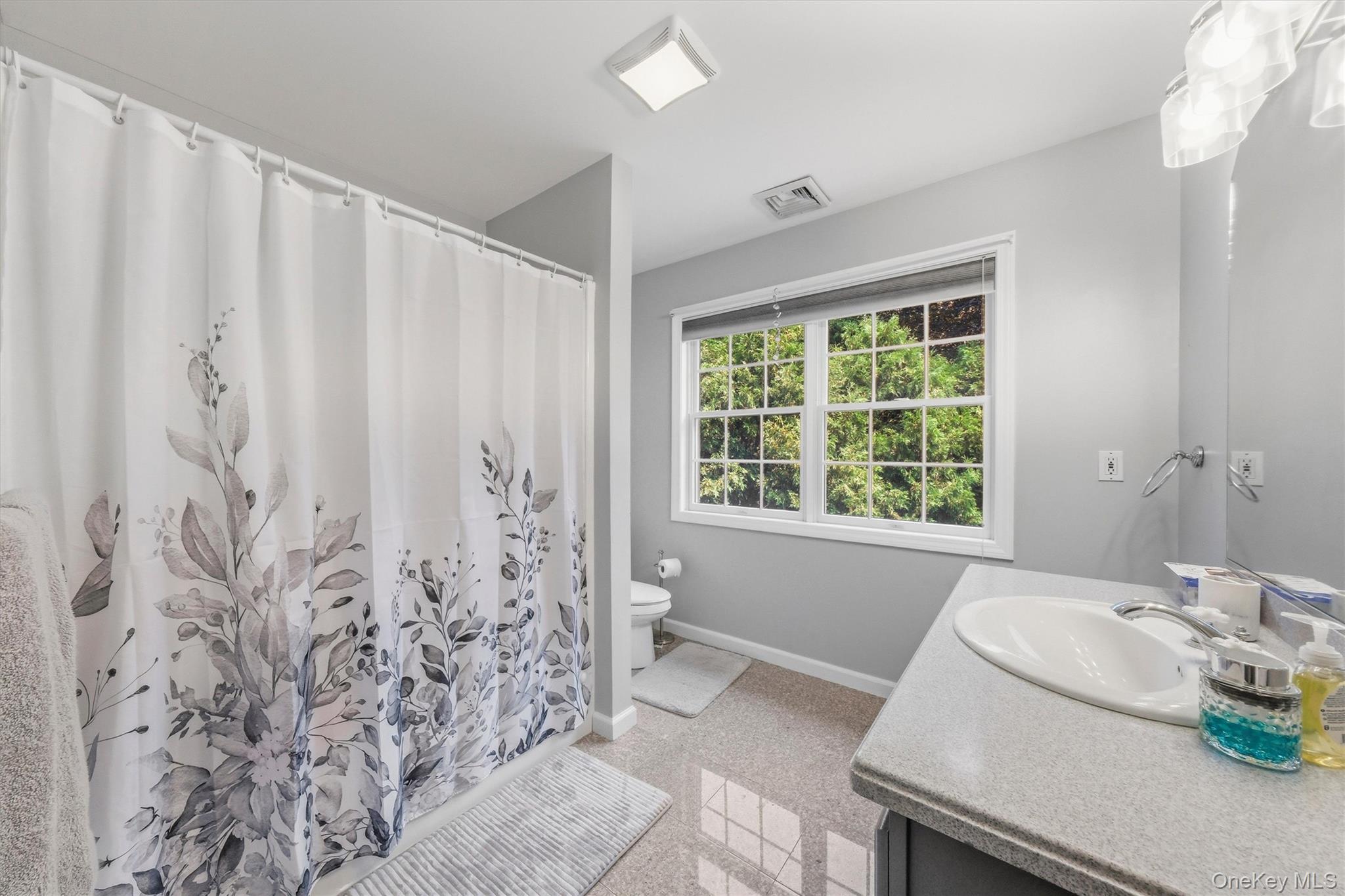 8 Angela Court Property Photo 29