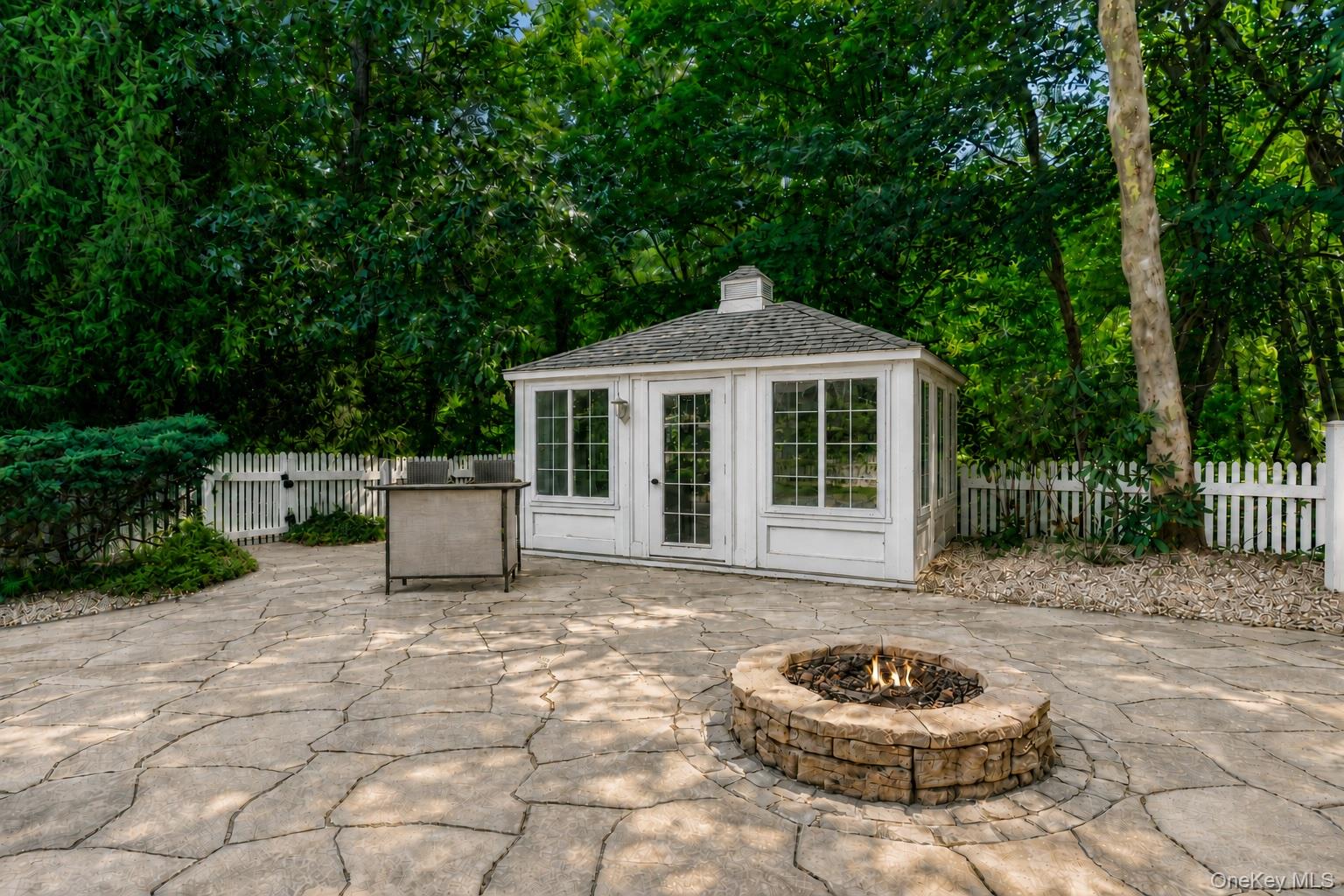 8 Angela Court Property Photo 44