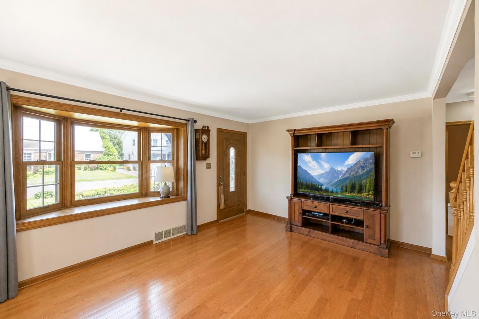 7 Edward Avenue Property Photo 4