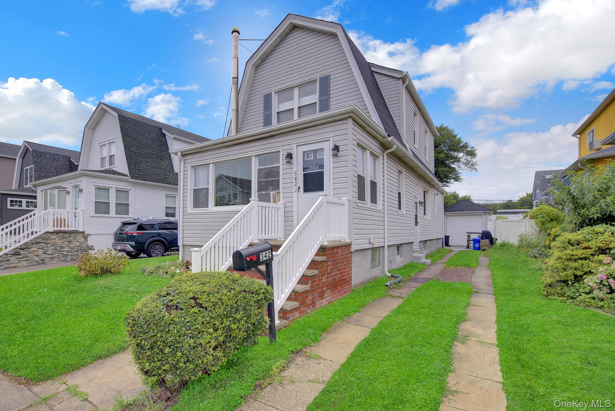 342 E Walnut Street Property Photo 3