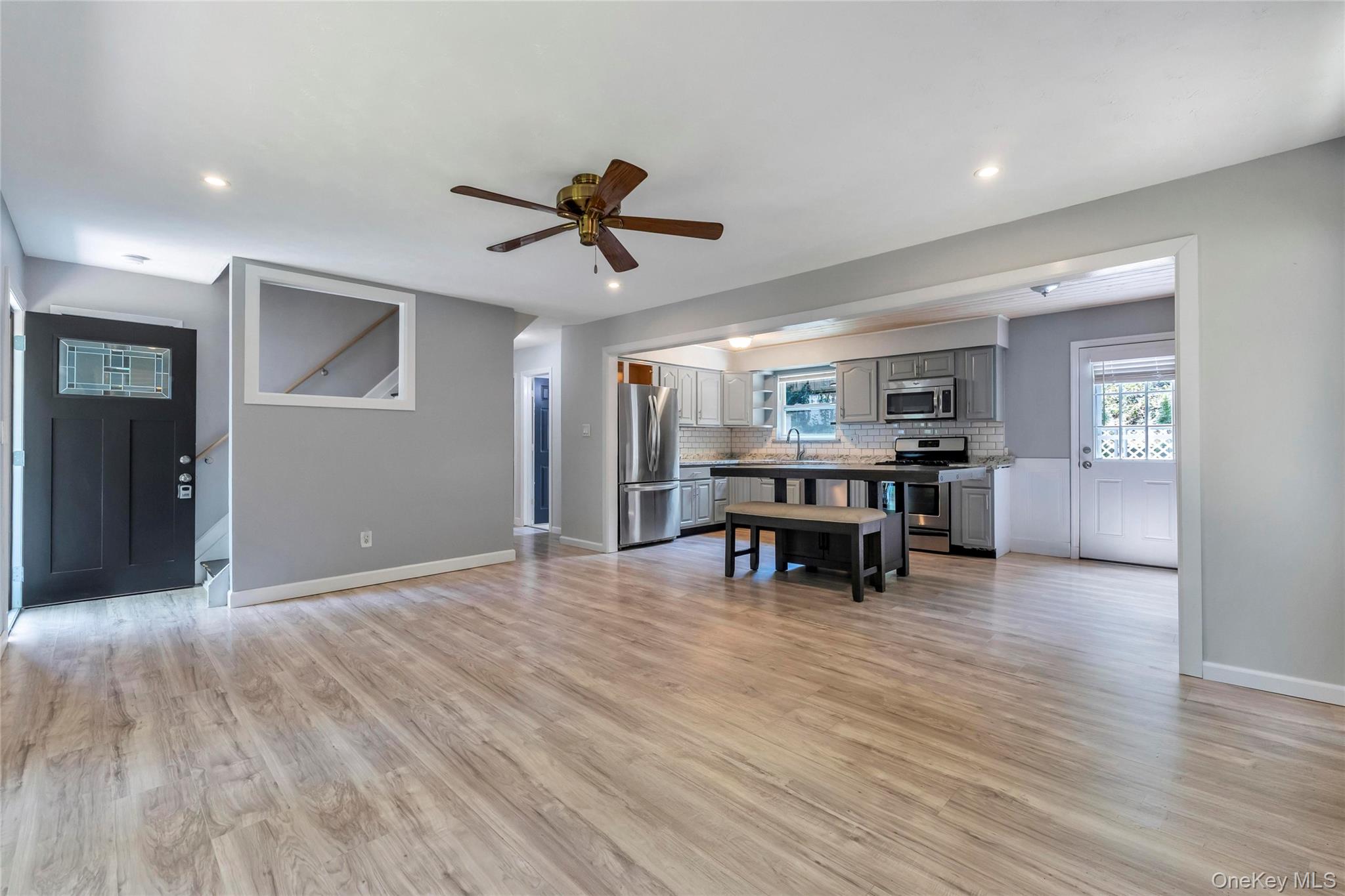 14 Seaside Avenue Property Photo 6