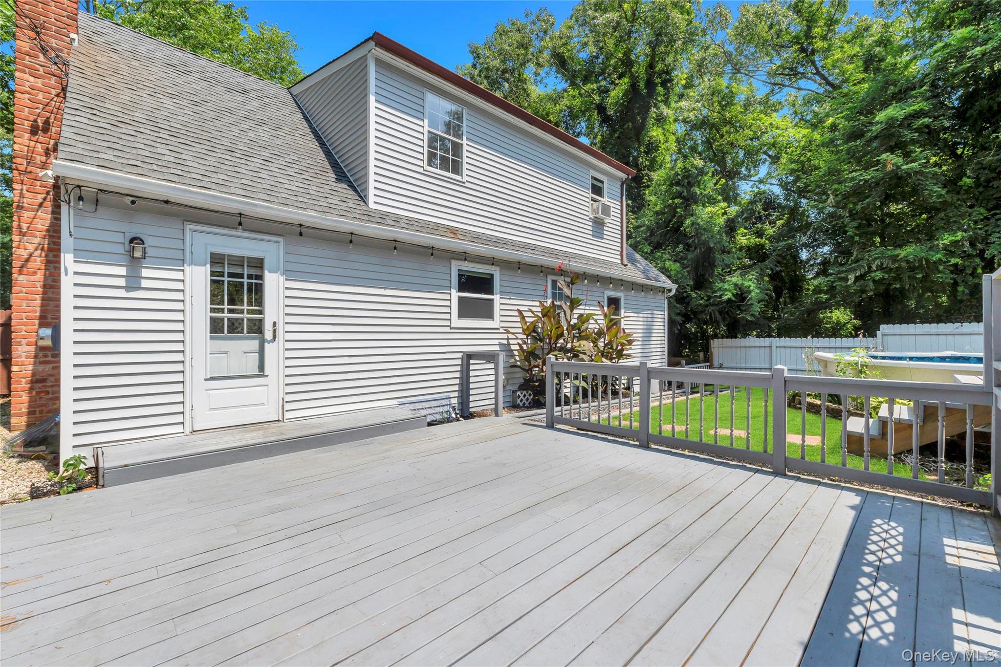 14 Seaside Avenue Property Photo 31
