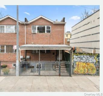 1101 Greene Avenue Property Photo 6