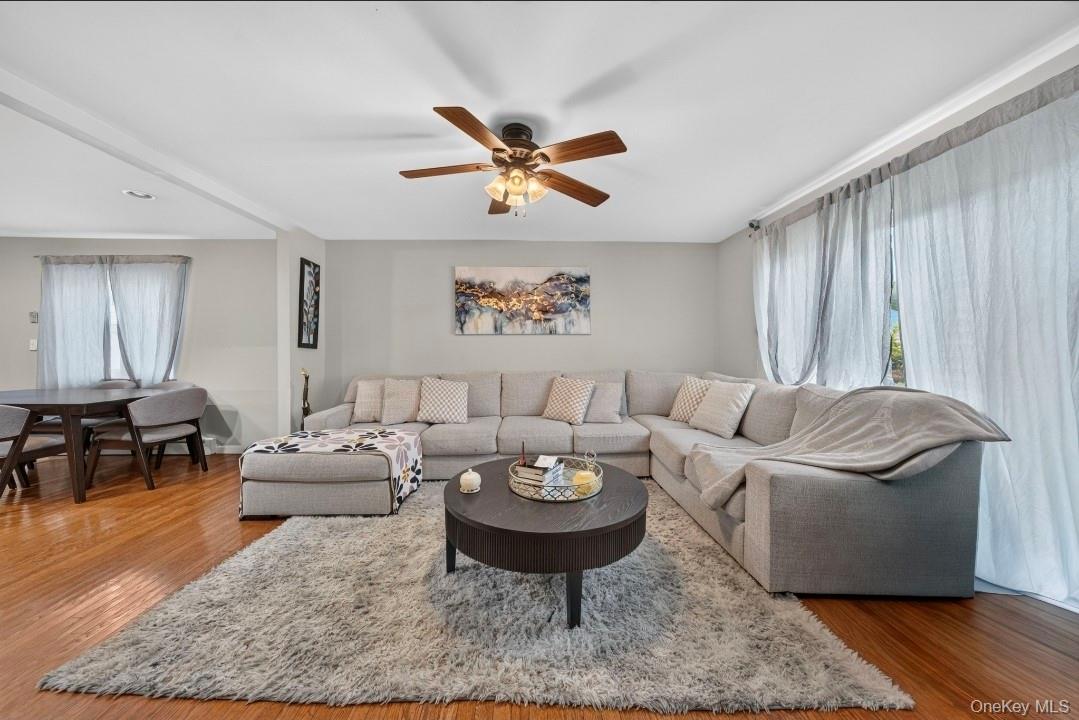 60 Lincoln Avenue Property Photo 8
