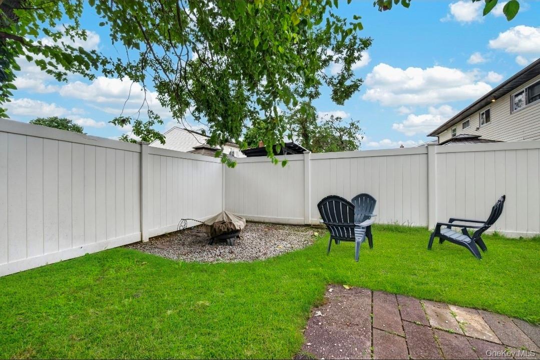 60 Lincoln Avenue Property Photo 29