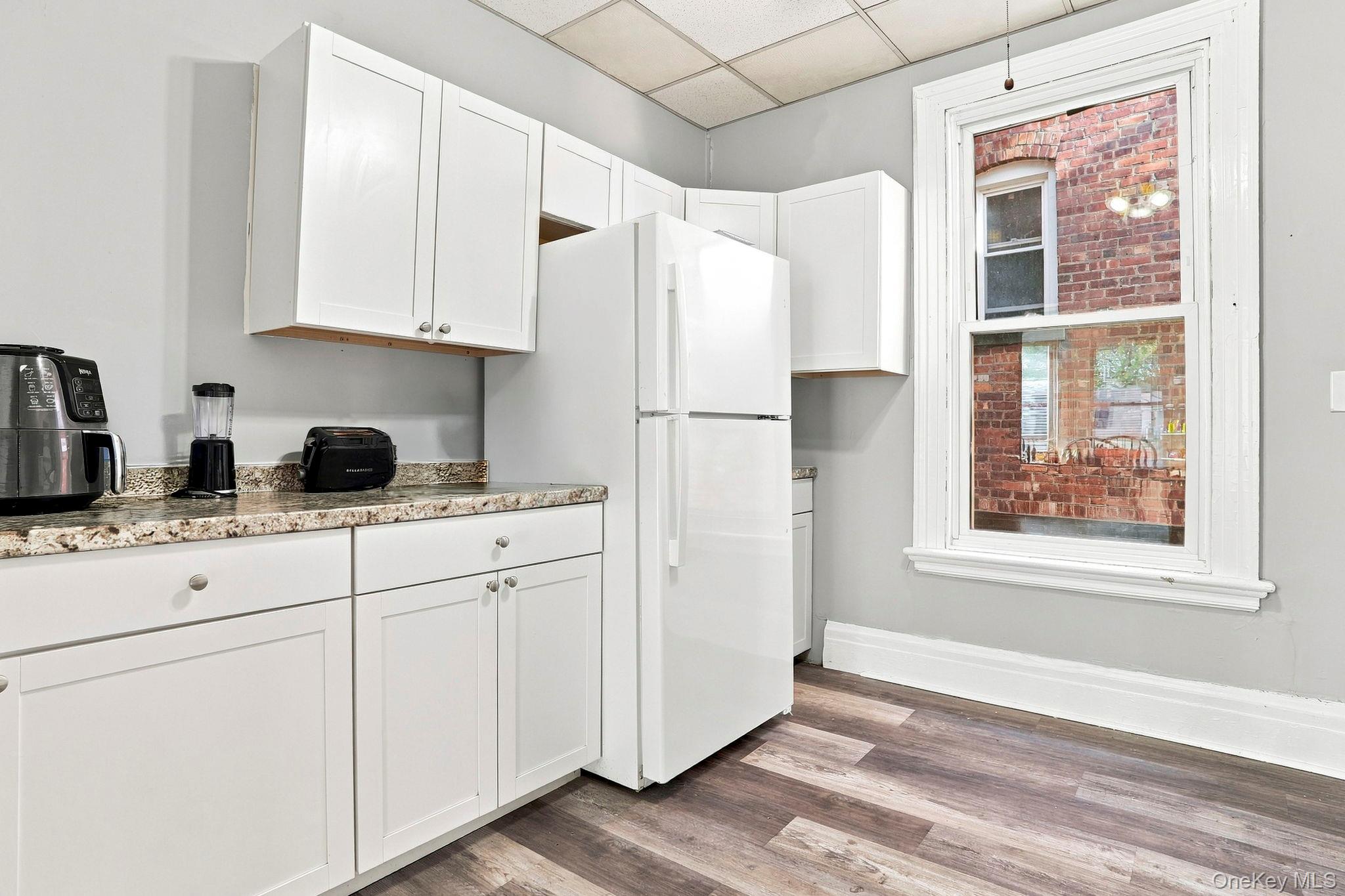 86 S Hamilton Property Photo 10
