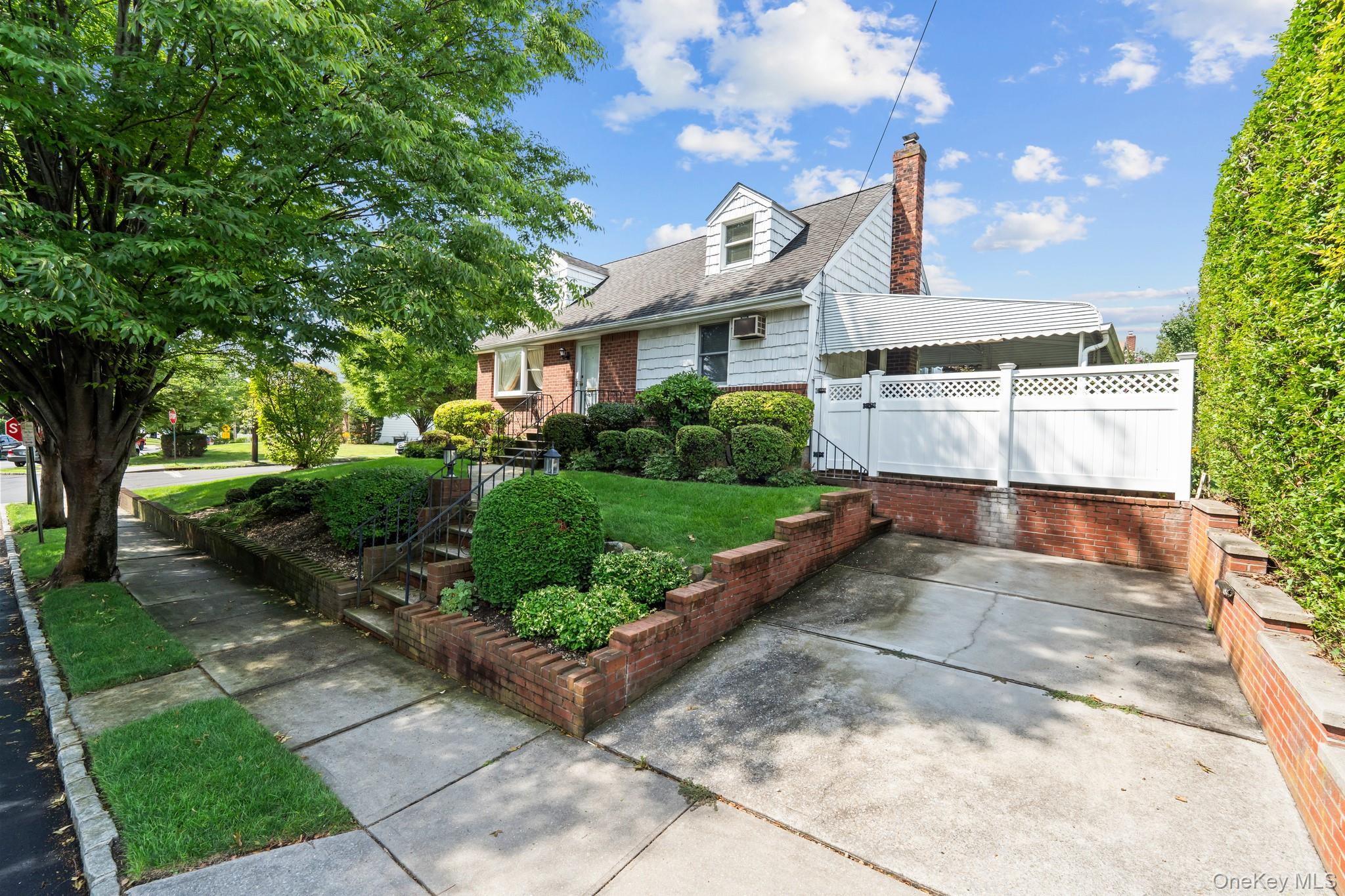 18 Lynton Road Property Photo 2