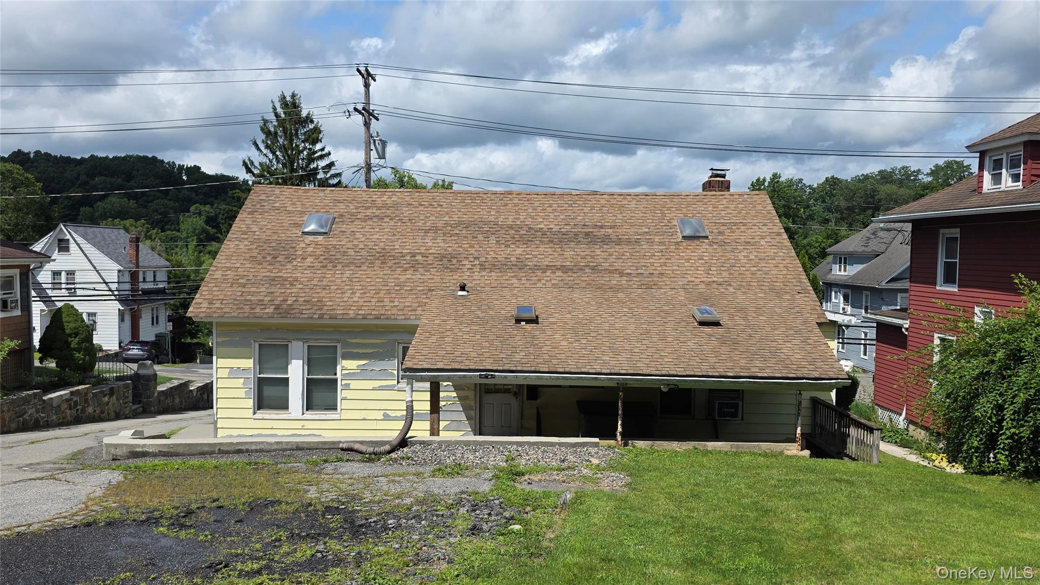 2599 Carmel Avenue Property Photo 4