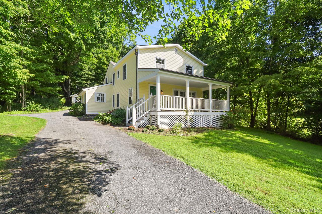 1059 Hanover Street Property Photo 2