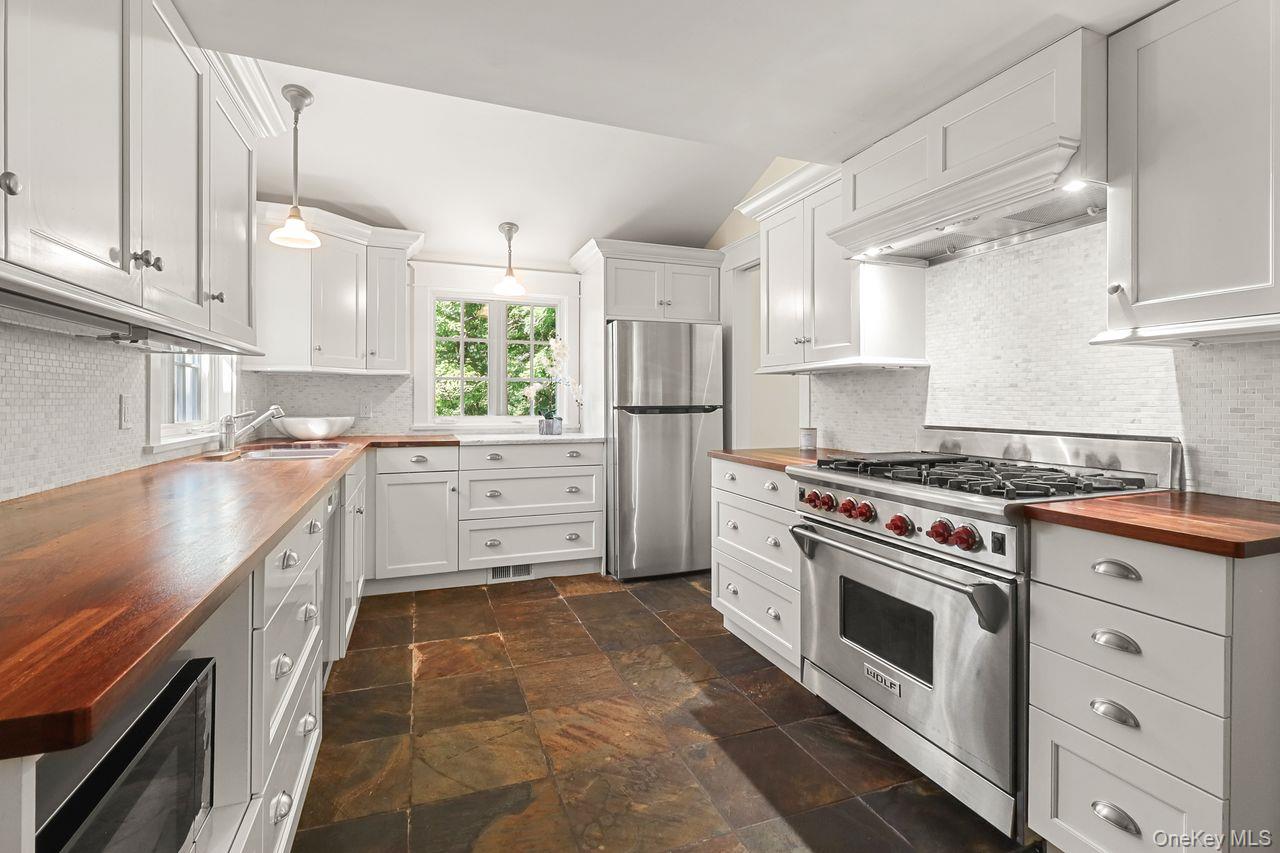 1059 Hanover Street Property Photo 18