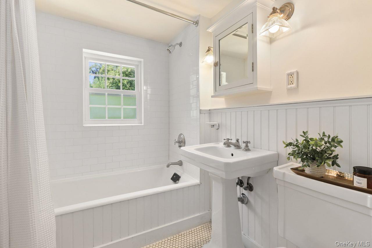 1059 Hanover Street Property Photo 28