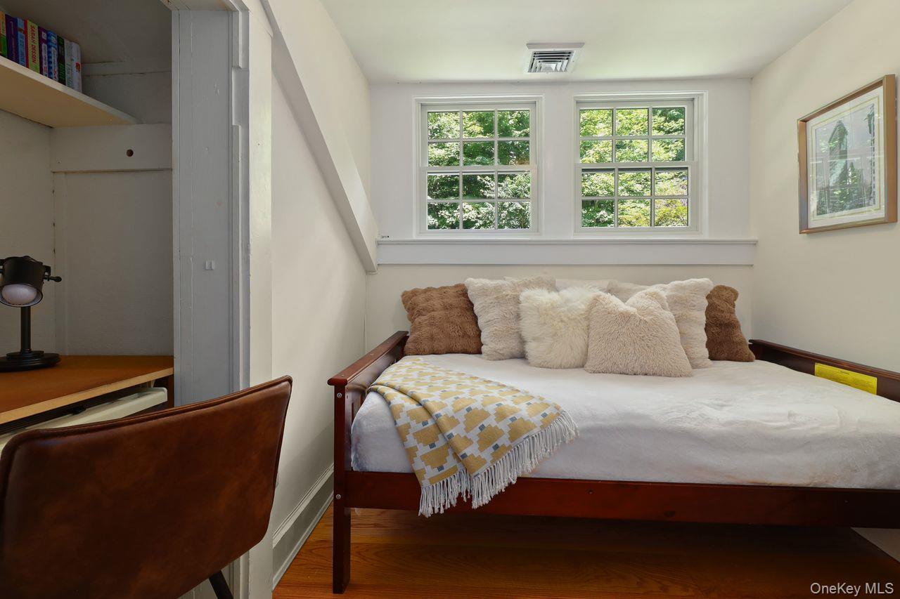 1059 Hanover Street Property Photo 36