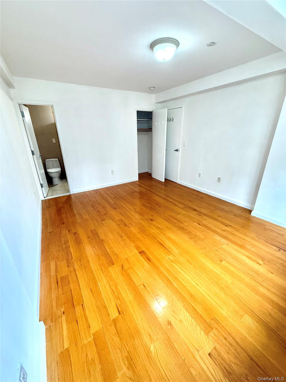 140-75 Ash Avenue 5h Property Photo 2