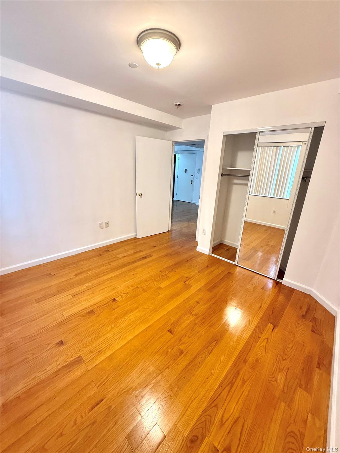 140-75 Ash Avenue 5h Property Photo 3