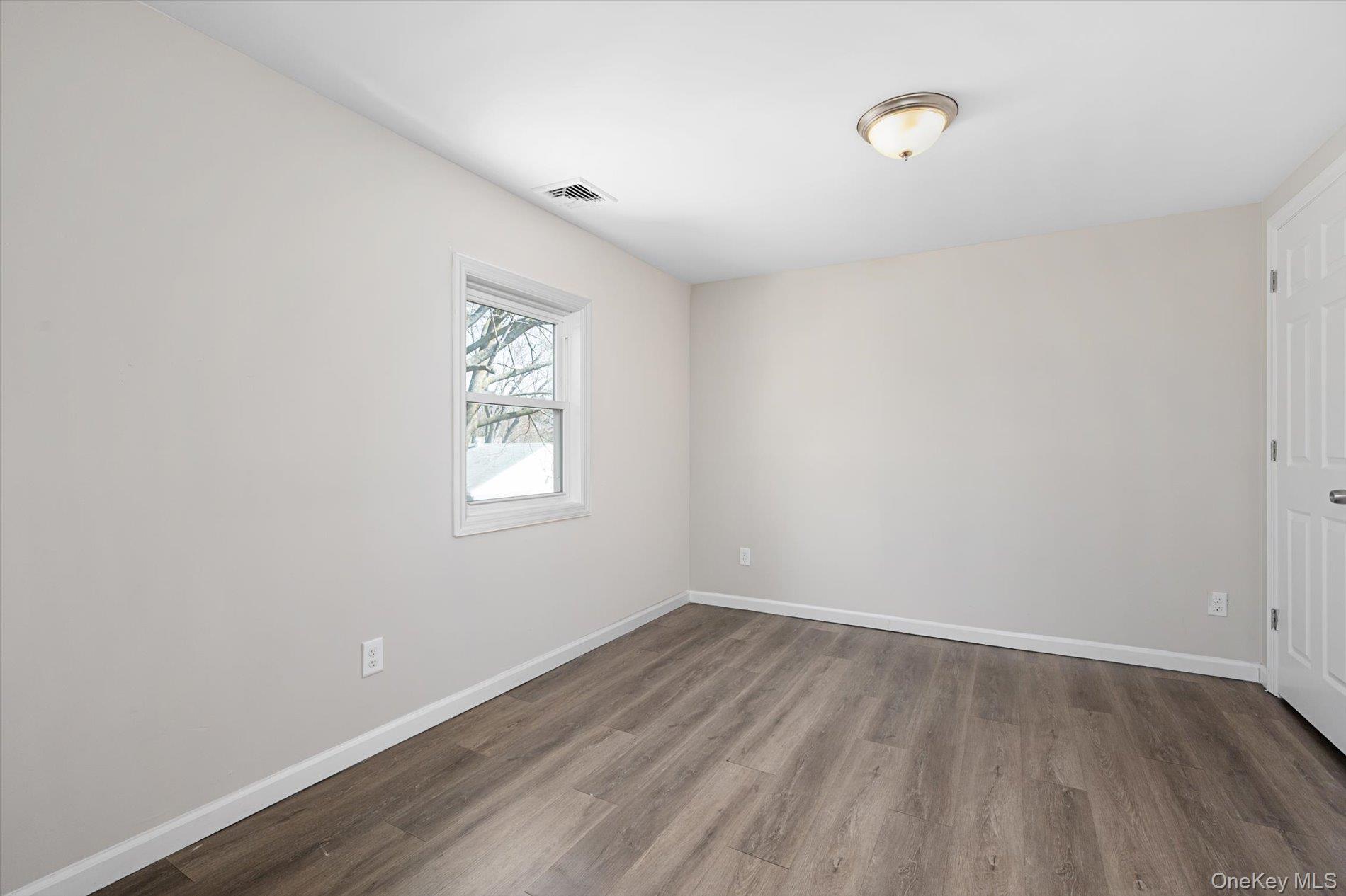 8 E 14th Street Property Photo 3