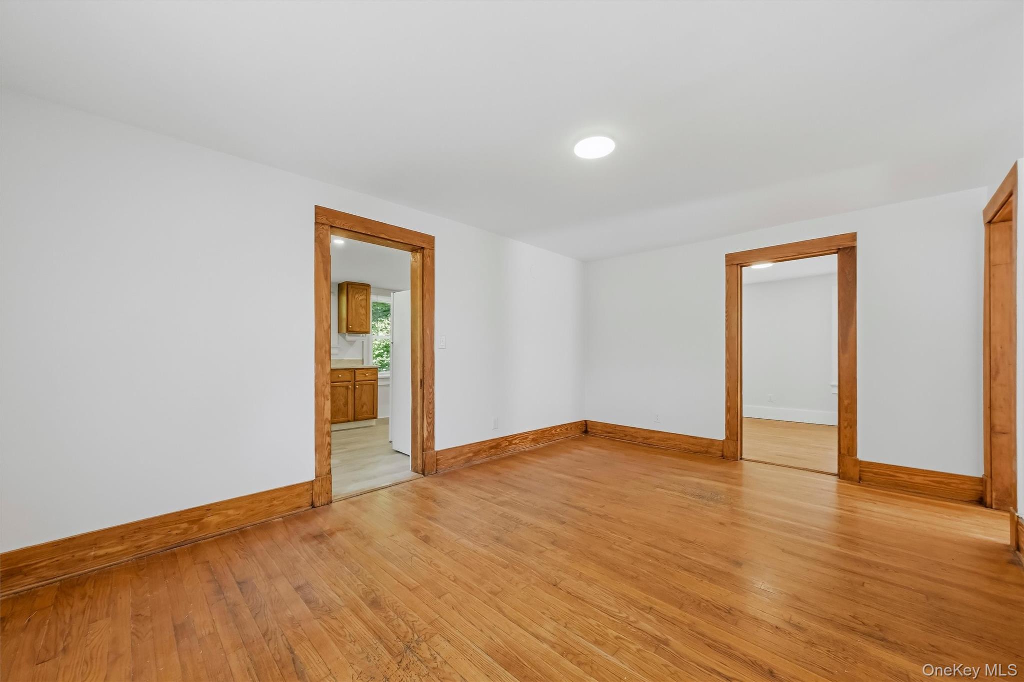 212 Center Street Property Photo 18