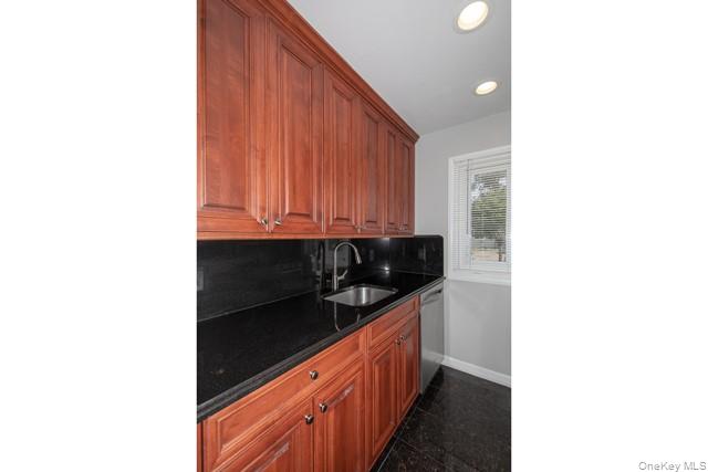 234 River Avenue 59 Property Photo 4