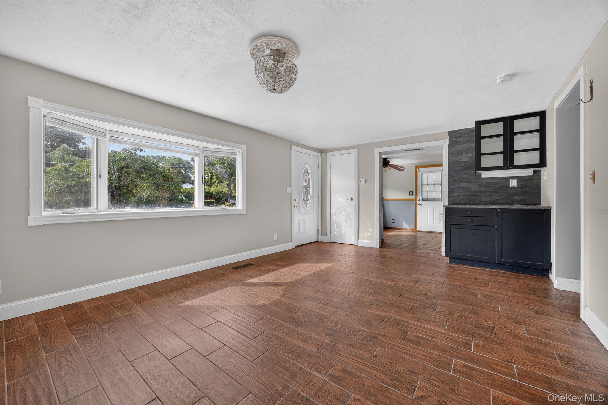 20 Revere Circle Property Photo 3