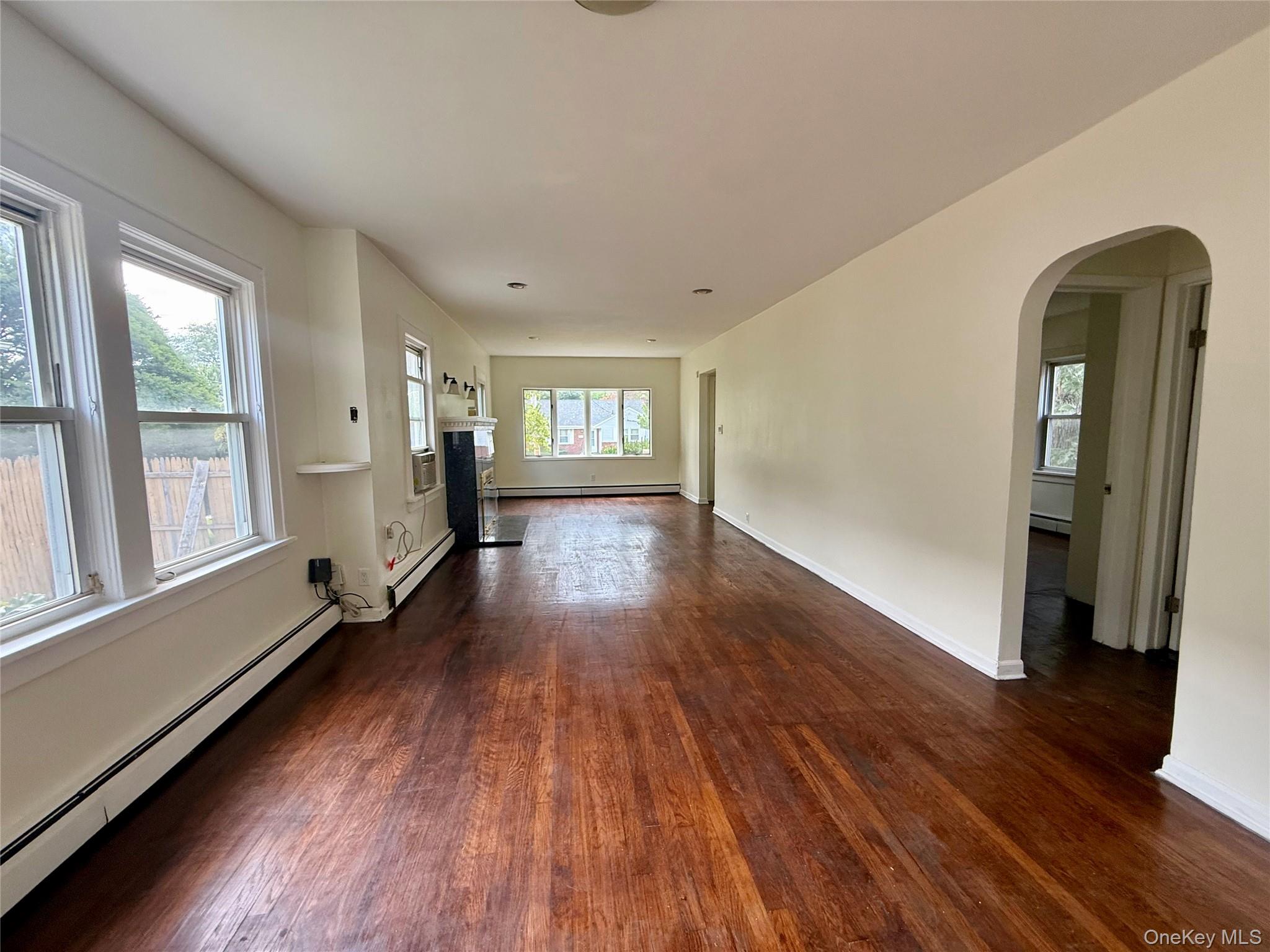 175 S Brookside Avenue Property Photo 9