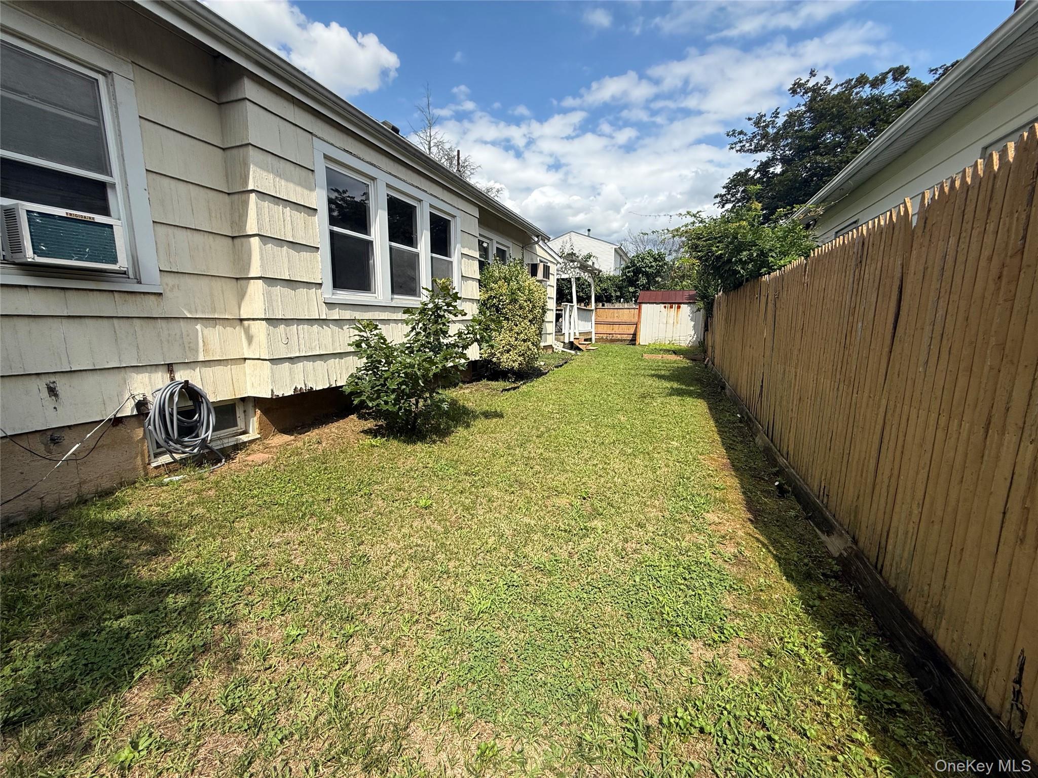175 S Brookside Avenue Property Photo 33