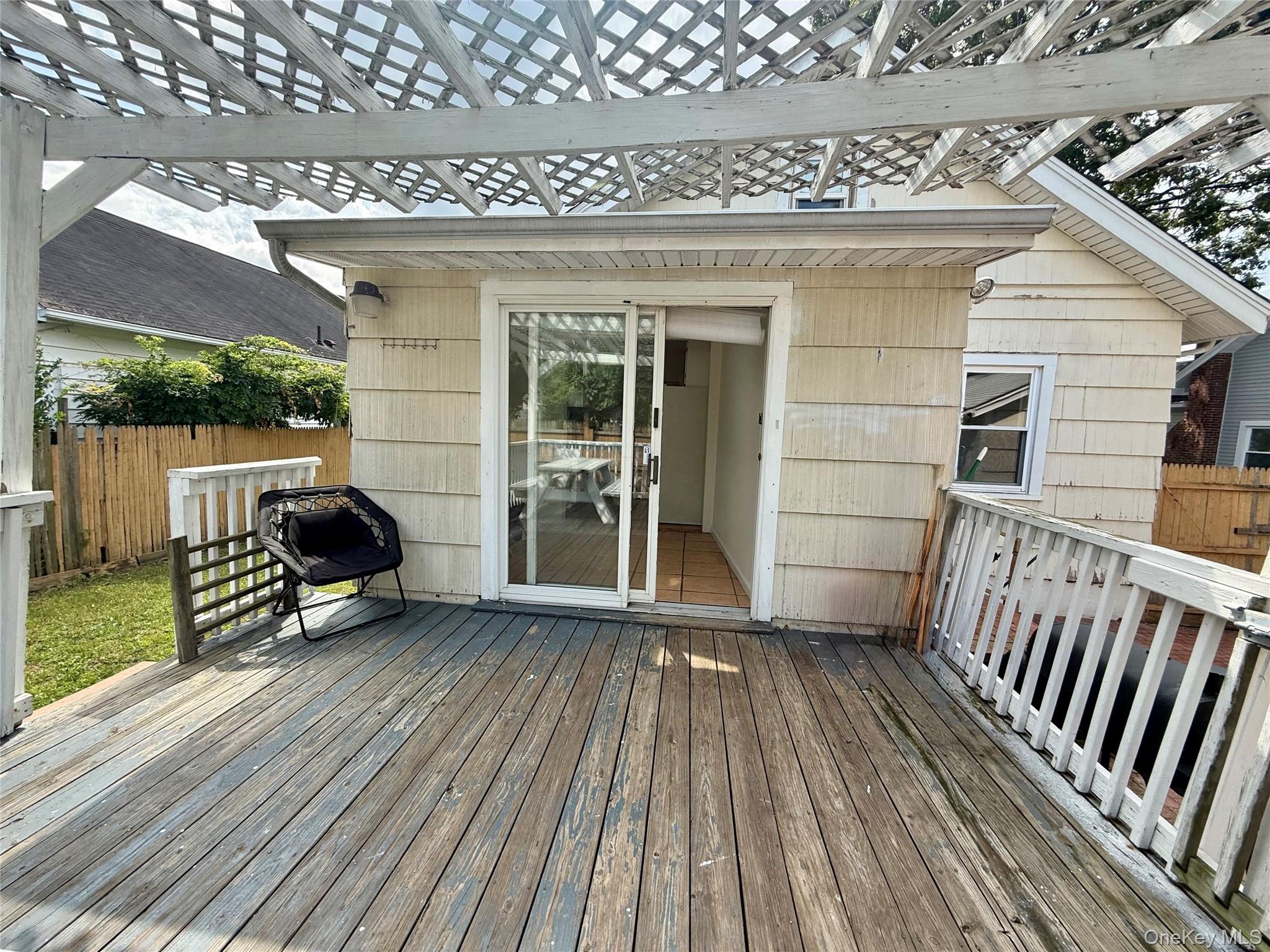 175 S Brookside Avenue Property Photo 34