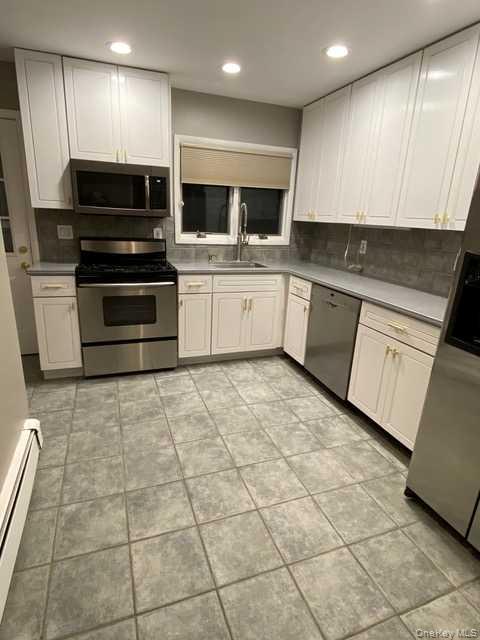18 Shelter Hill Road Property Photo 3