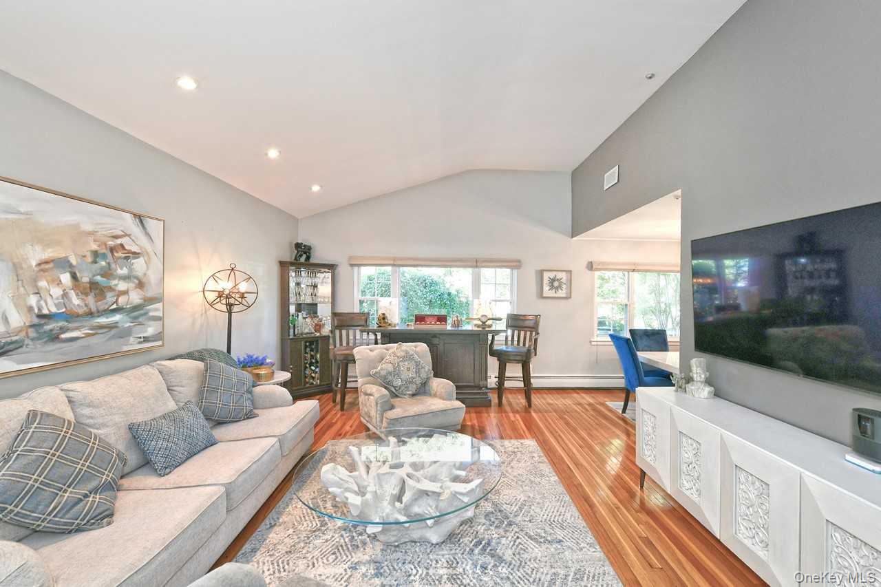 18 Shelter Hill Road Property Photo 8