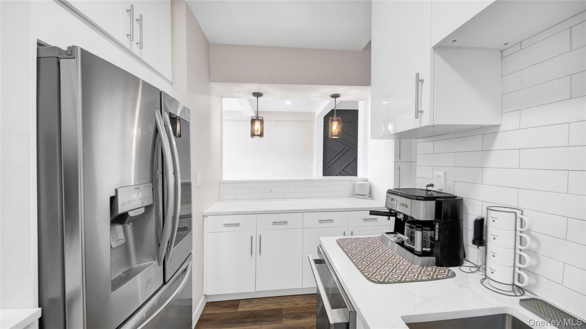 365 Bronx River Road 1f Property Photo 10