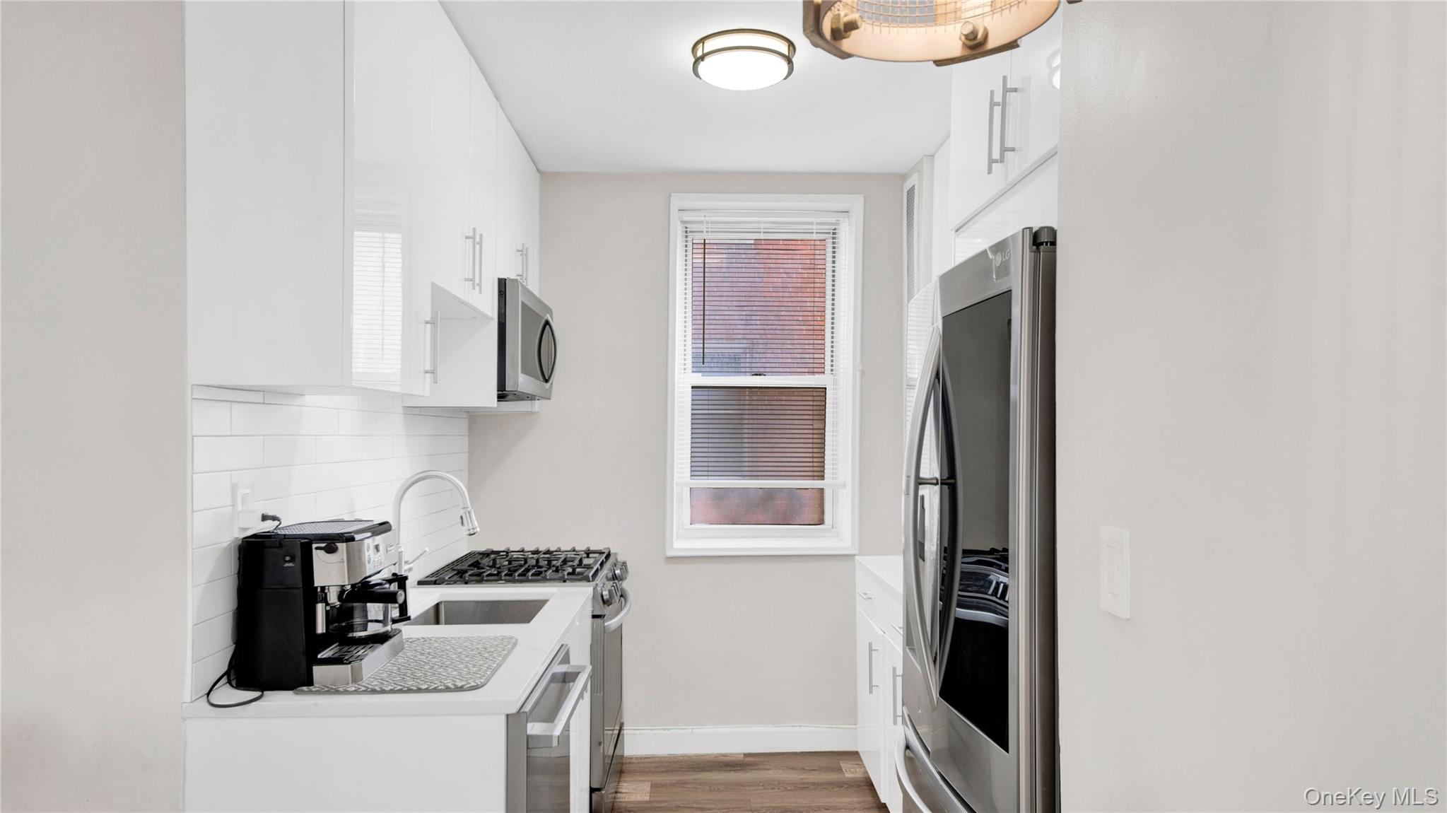 365 Bronx River Road 1f Property Photo 13