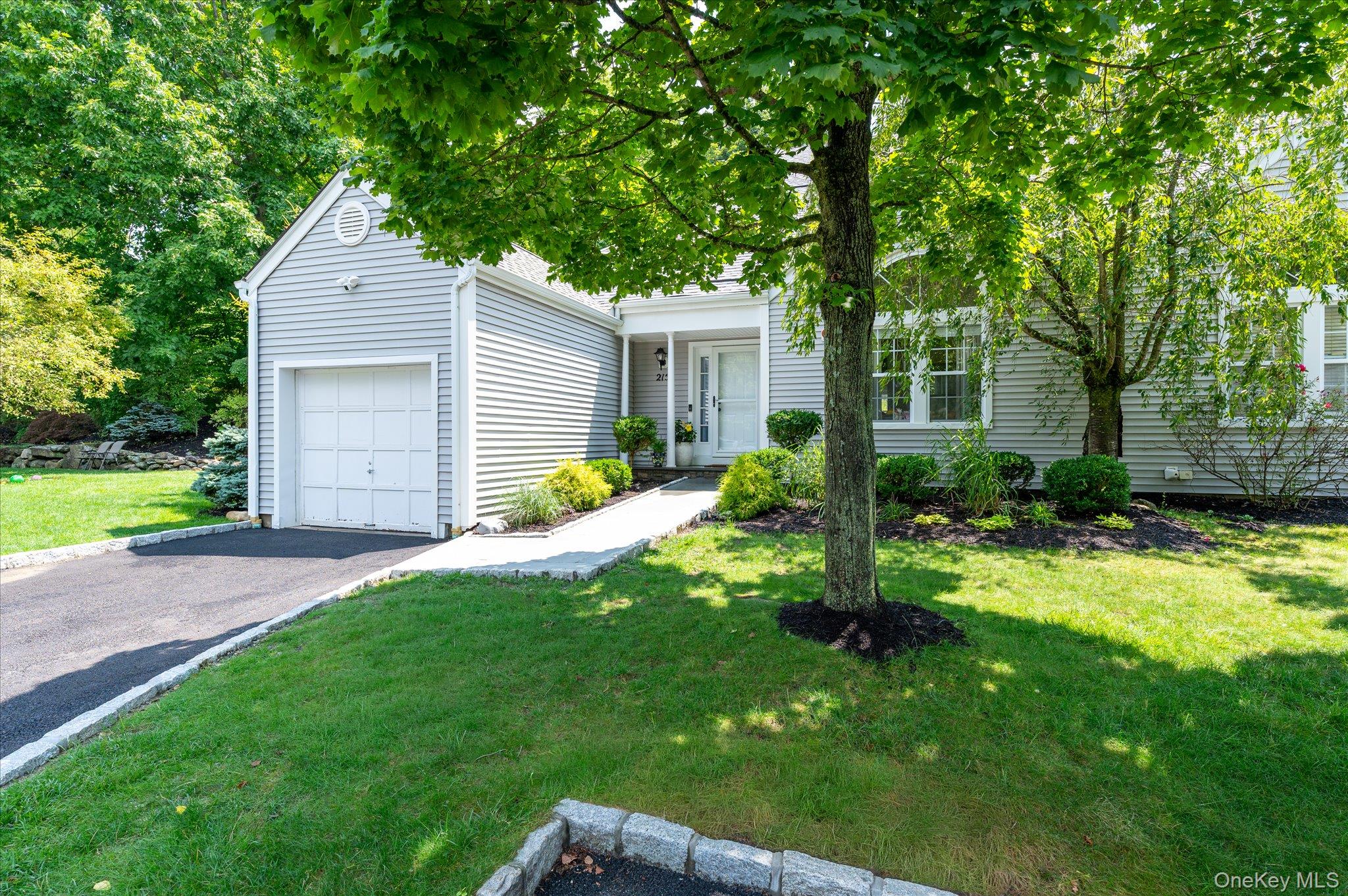 215 Sandpiper Court Property Photo 8