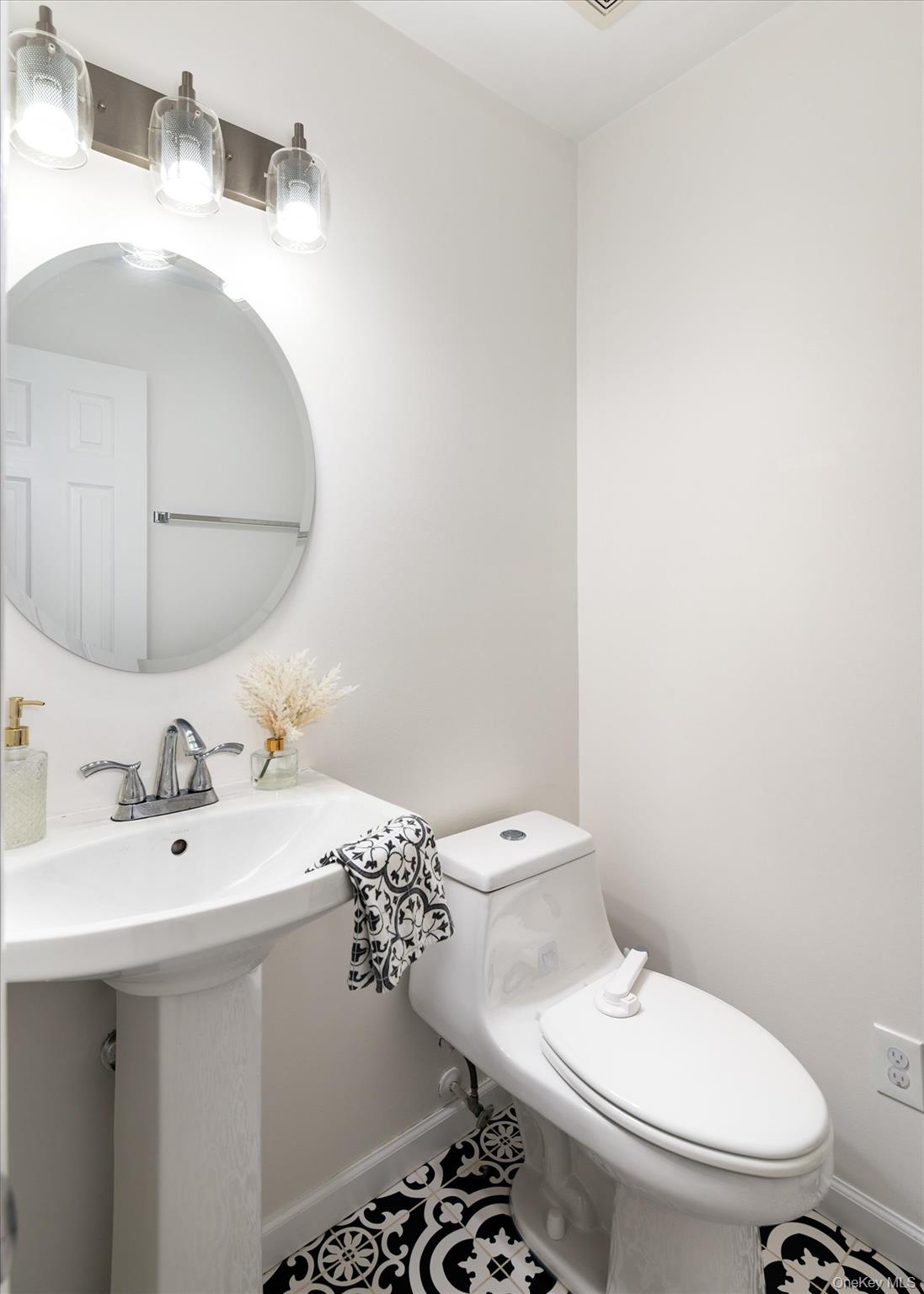 215 Sandpiper Court Property Photo 17