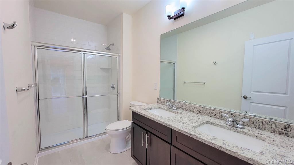 260 W Main Street 6 Property Photo 4