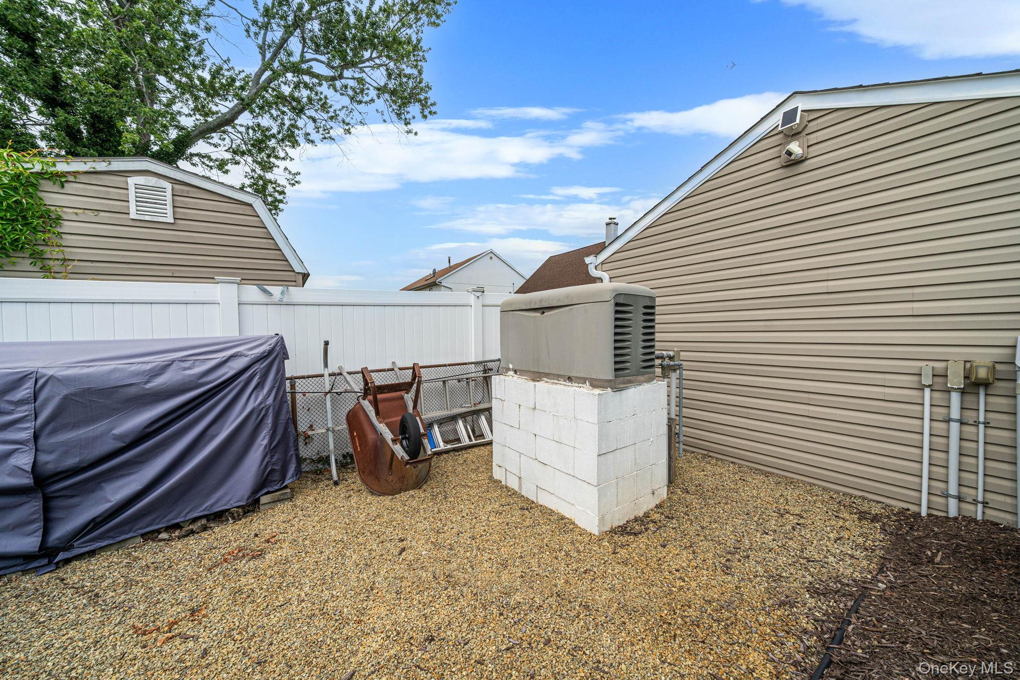 178 Chamberlin Street Property Photo 26