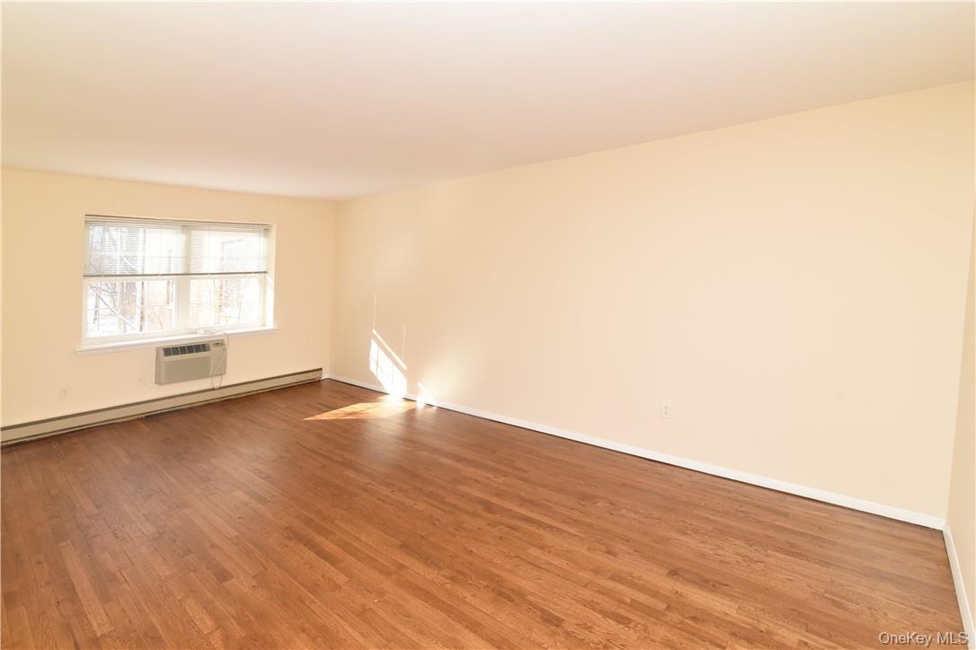 260 West Street B4 Property Photo 13