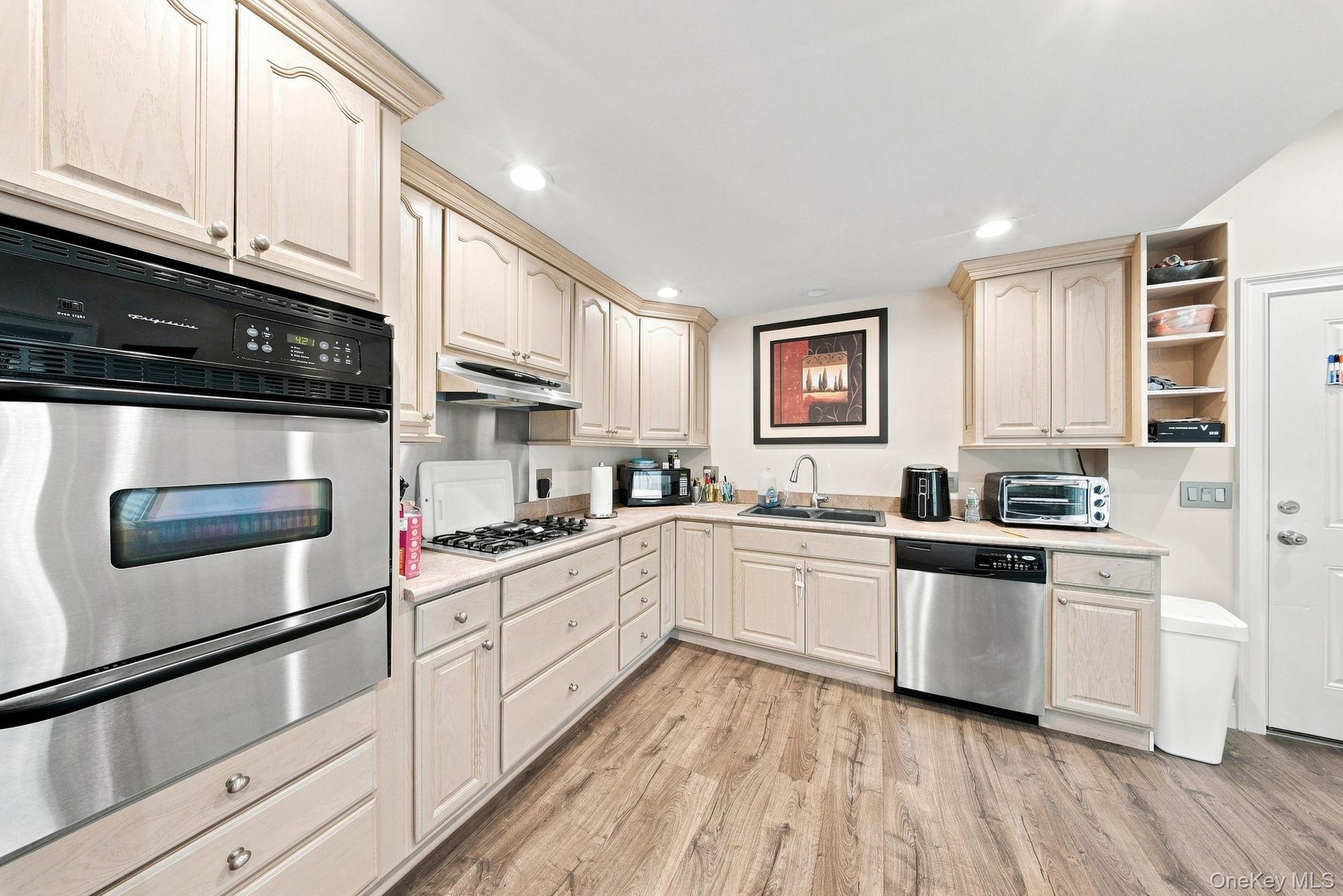 8 Nelson Street Property Photo 14
