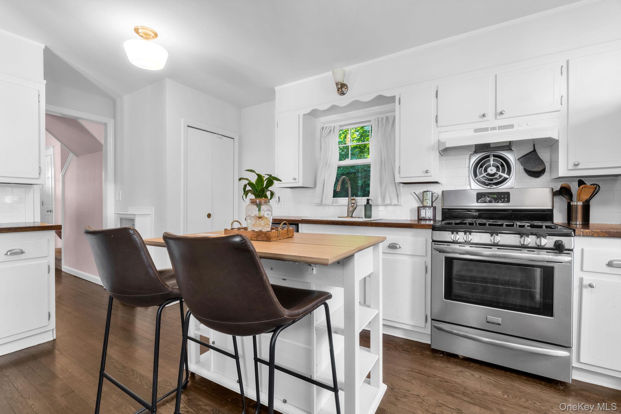 24 Howard Avenue Property Photo 15